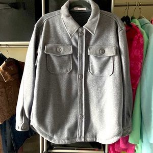 Zara shirt jacket in the gray color. Brand new.